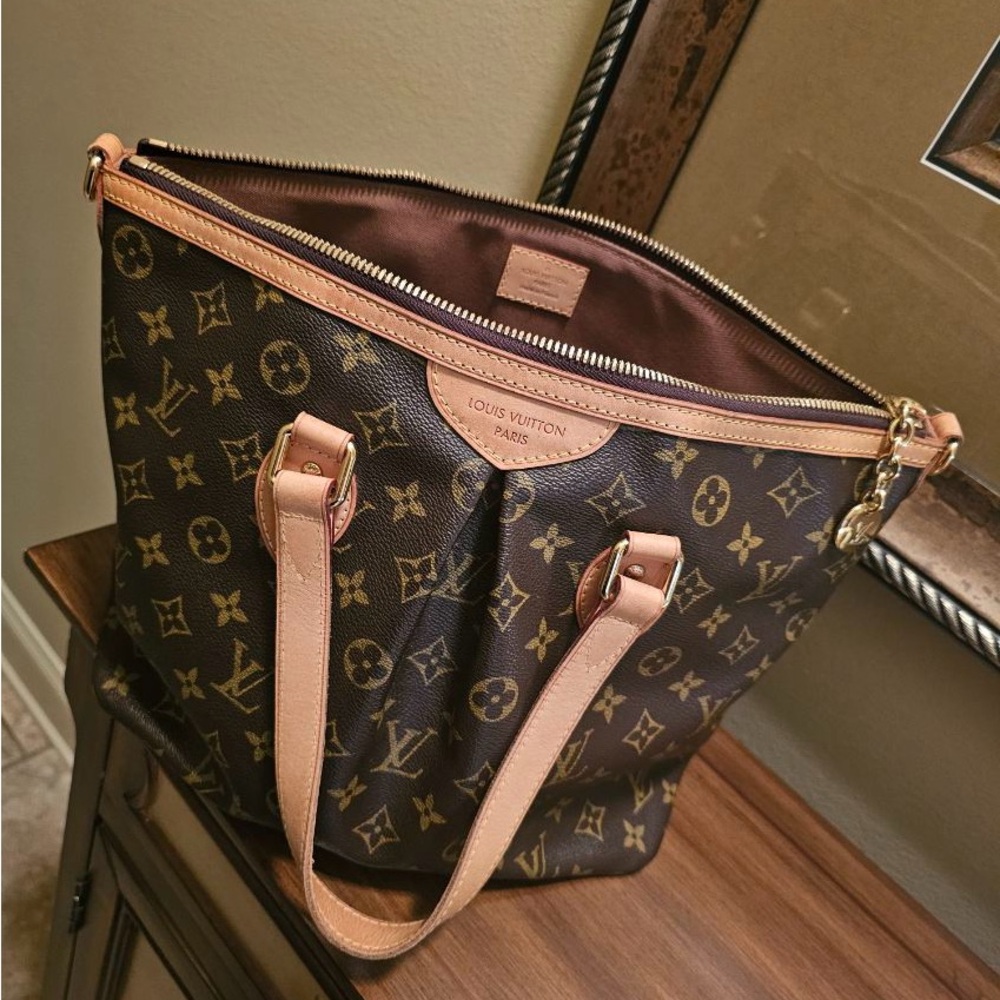 Louis Vuitton Palermo PM with shoulder strap